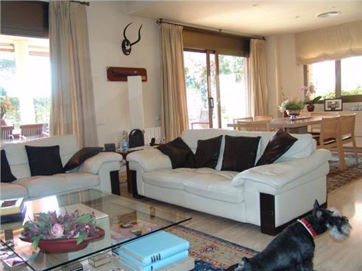 1548_019950_foto_3_352201157