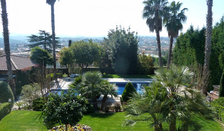 19492014326124752692